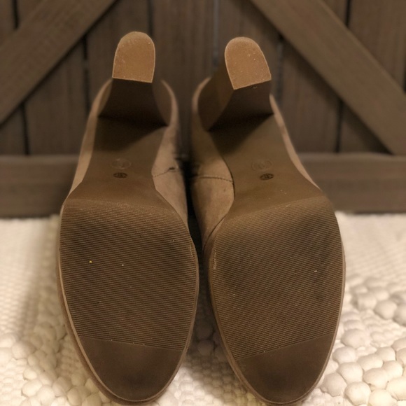 Size 9 boots - a.n.a A New Approach - Picture 4 of 7